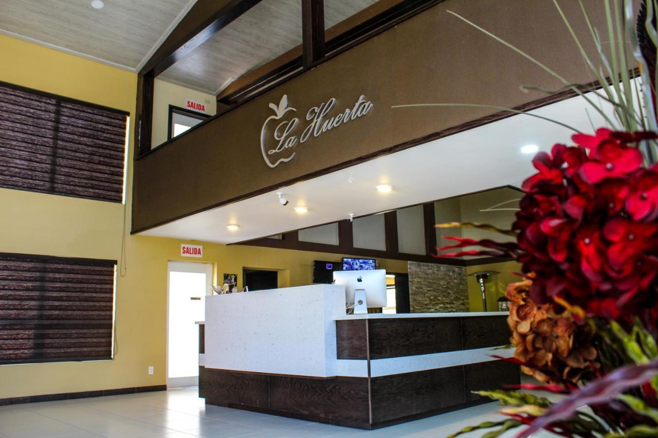 La Huerta Inn & Suites Ciudad Cuauhtemoc  Экстерьер фото