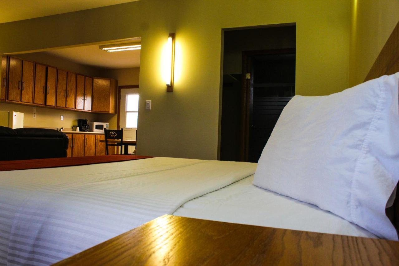 La Huerta Inn & Suites Ciudad Cuauhtemoc  Экстерьер фото