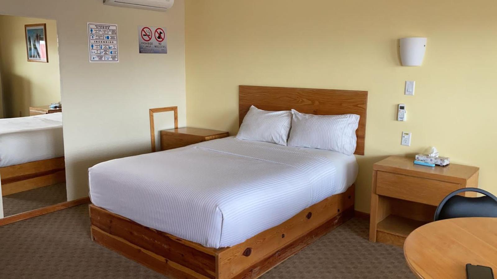 La Huerta Inn & Suites Ciudad Cuauhtemoc  Номер фото