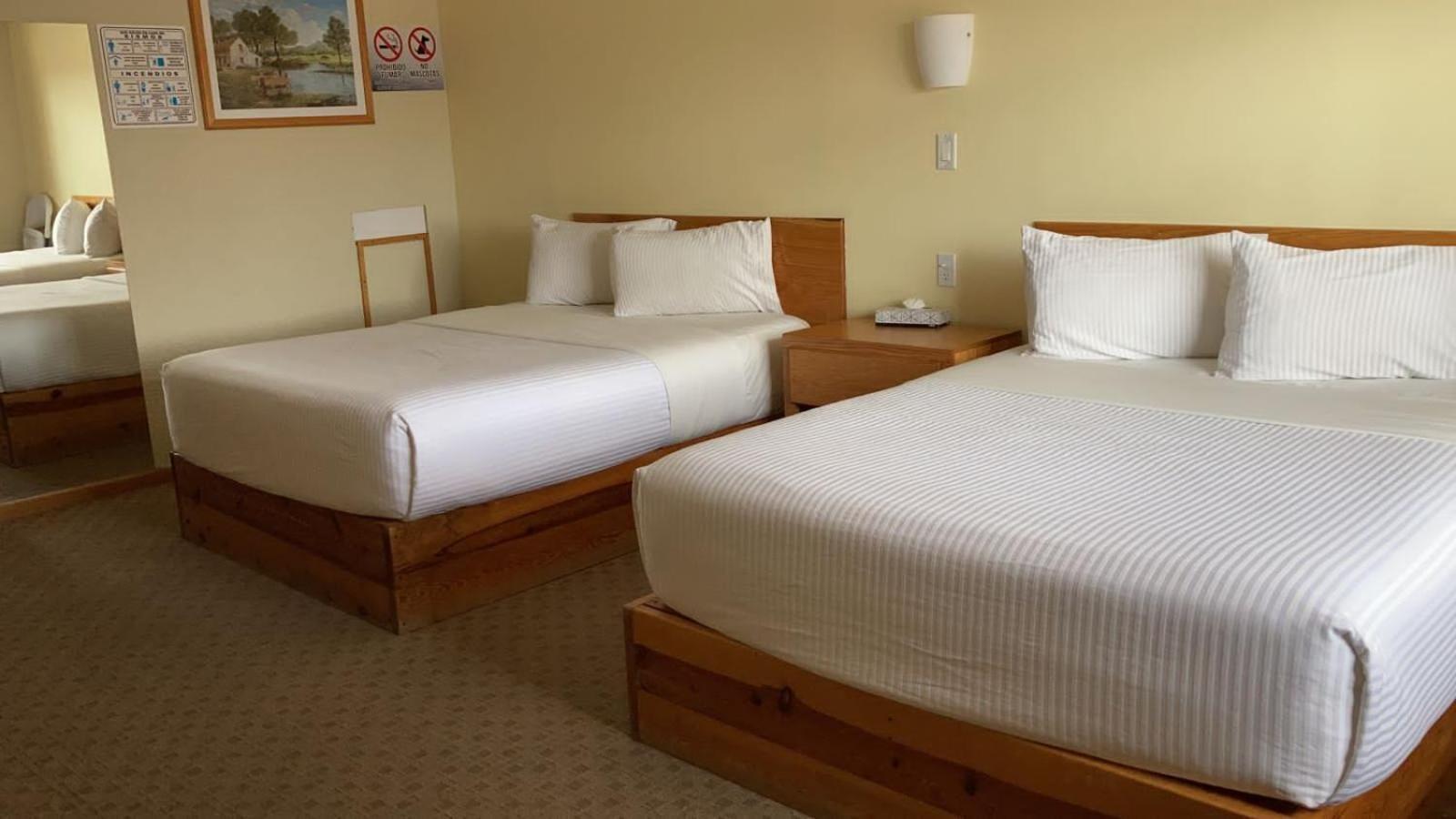 La Huerta Inn & Suites Ciudad Cuauhtemoc  Номер фото