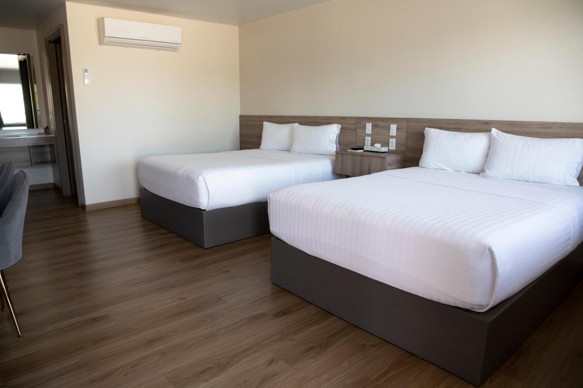 La Huerta Inn & Suites Ciudad Cuauhtemoc  Экстерьер фото
